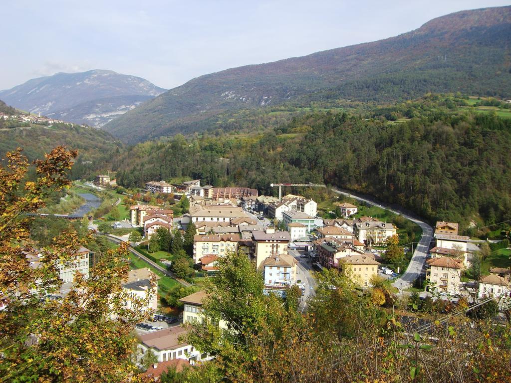 Hotel Posta Comano Terme Exteriör bild
