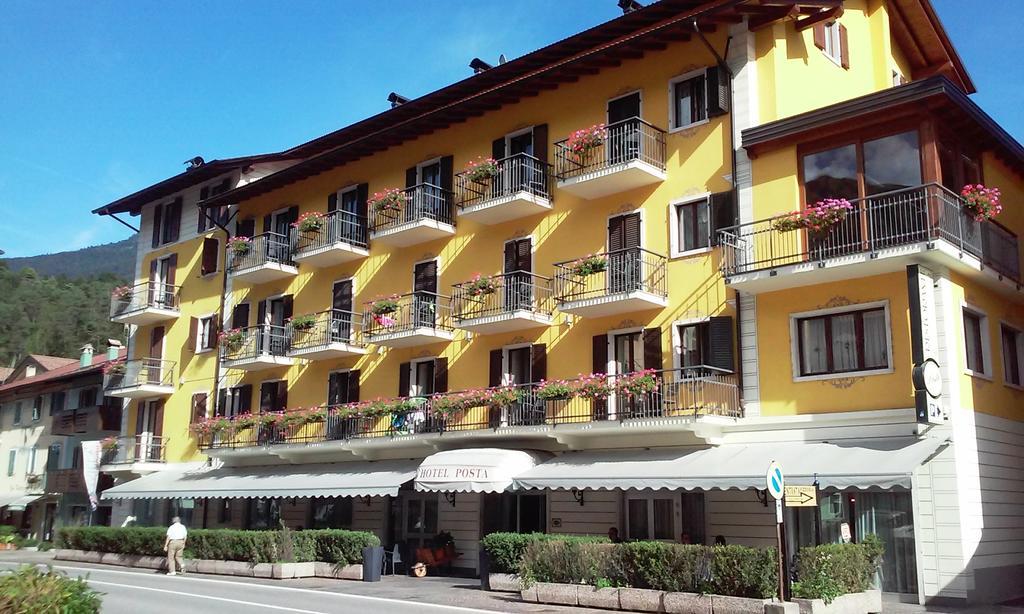 Hotel Posta Comano Terme Exteriör bild